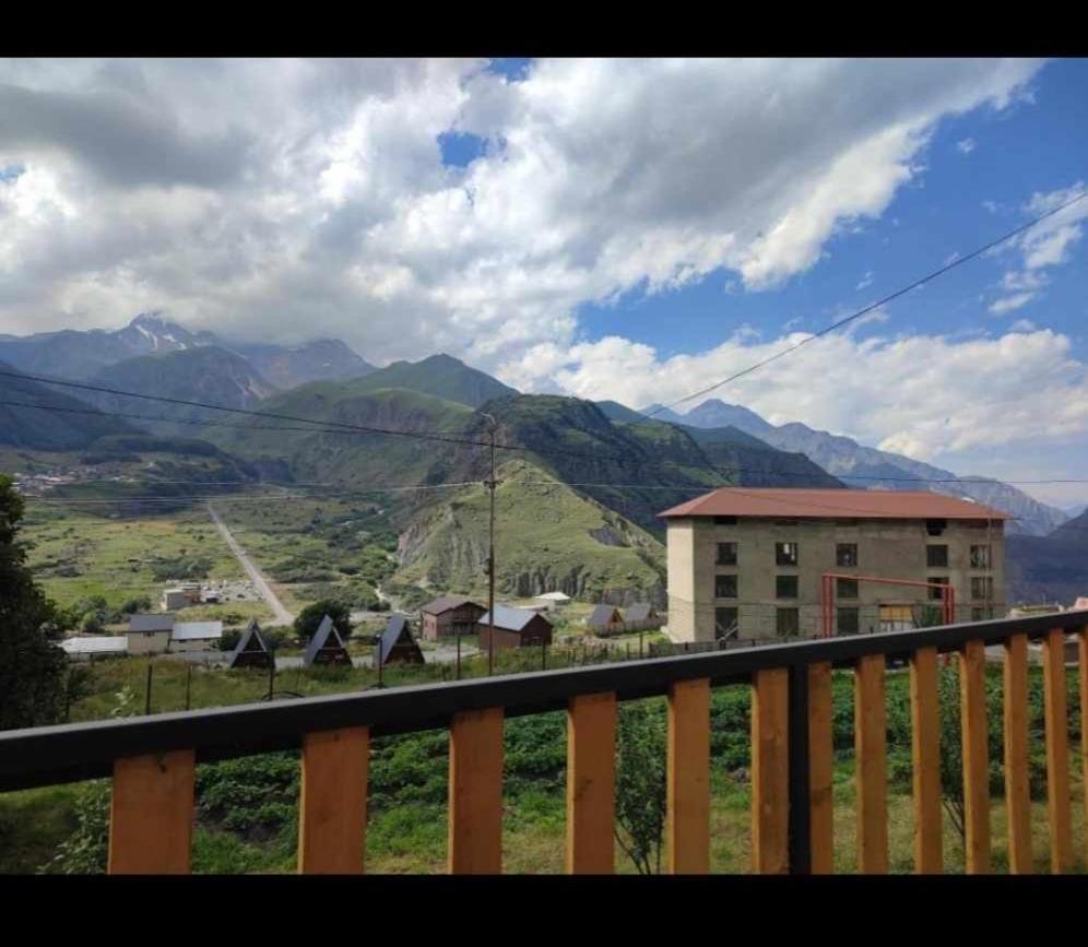 Emotion Kazbegi Apartment Ngoại thất bức ảnh